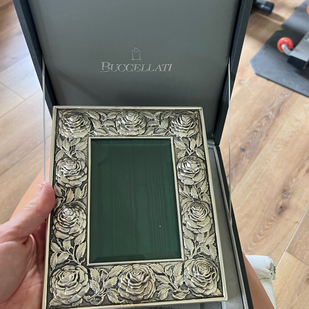 BUCCELLATI Rose Sterling silver frame